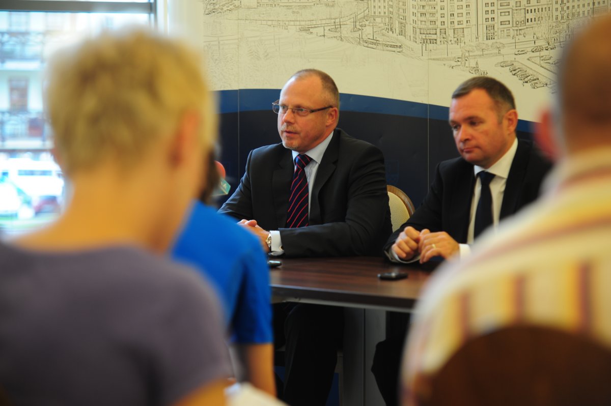 Bez VAT będzie ciężko . Konferencja z udziałem marszałka