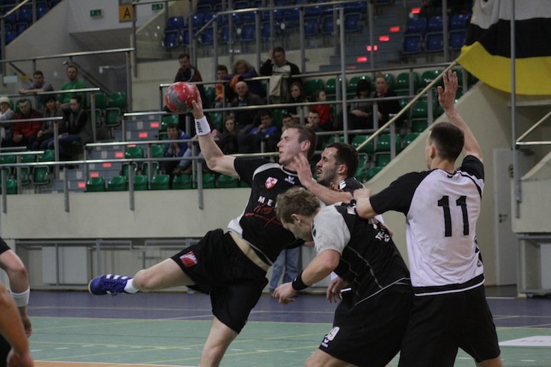 Pierwszy sparing szczypiornistów Meble Wójcik na remis