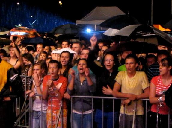 W niedzielę padało, ale Dni Elbląga wygrały z pogodą. FILM!