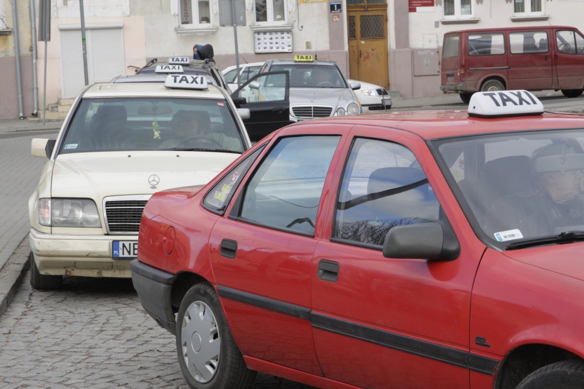 Taksówkarze: jazda po Elblągu to koszmar