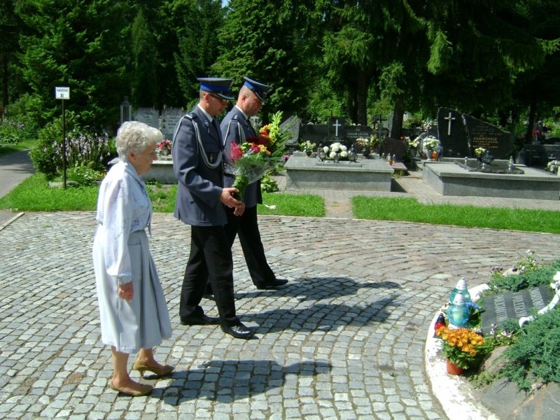Policjanci pamiętają o nieżyjących funkcjonariuszach