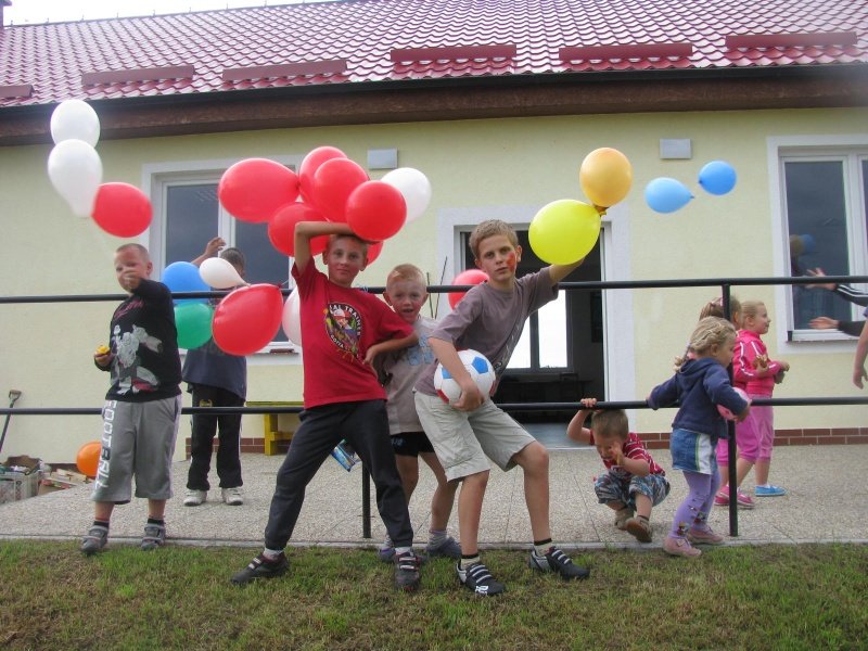 Mieszkańcy Wikrowa i Wiktorowa bawili się na wspólnym festynie