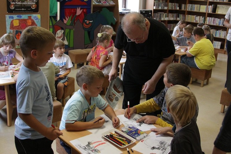 Morska przygoda w bibliotece. Zbudują pływające modele statków