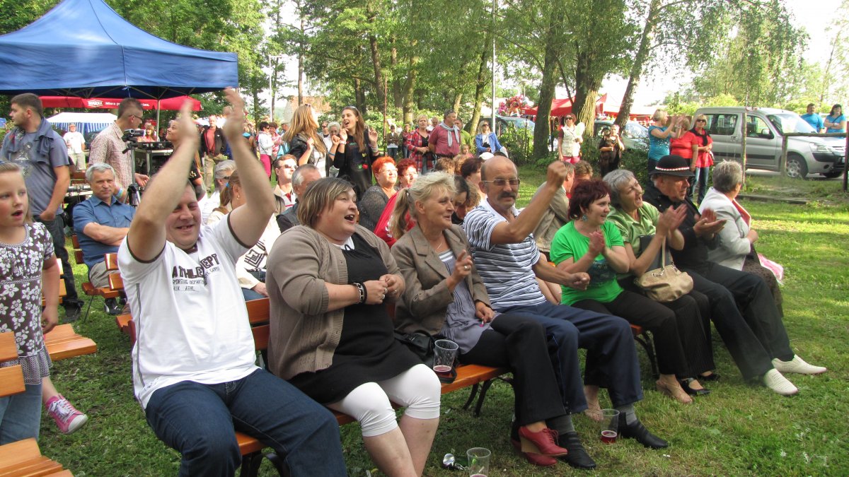 Dni Tolkmicka 2012. Mieszkańcy bawili się na plaży