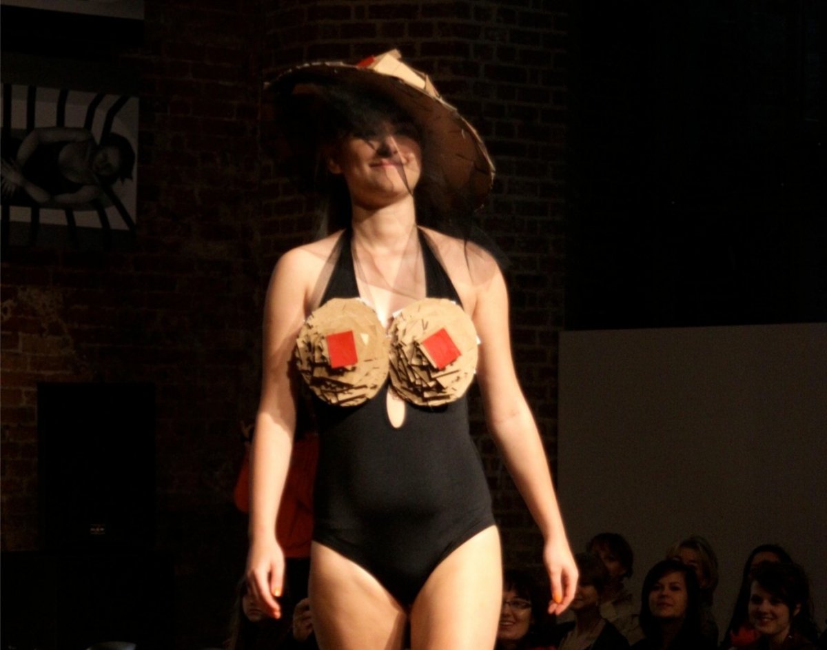 Nietypowy pokaz mody. Rozpoczął się Fashion Lab  