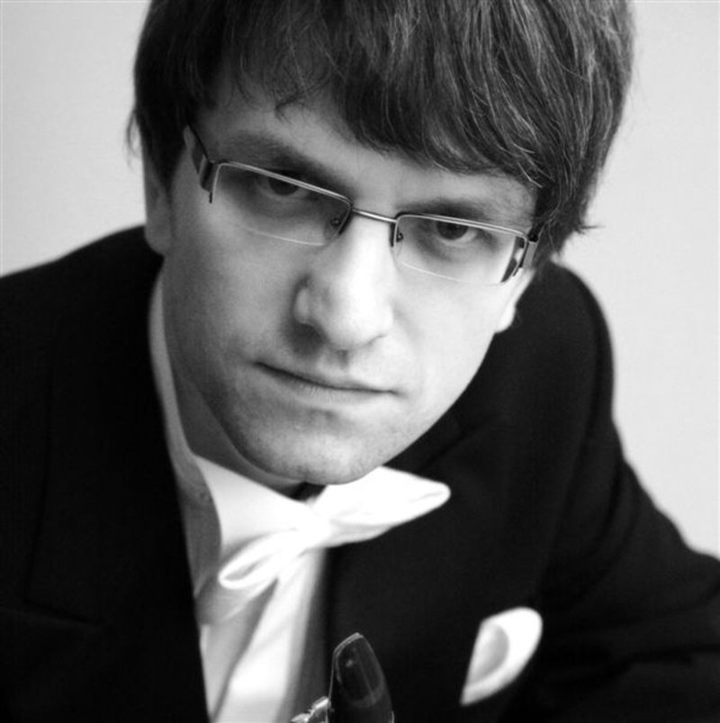 Klarnecista Artur Pachlewski zagra z Elbląską Orkiestrą Kameralną