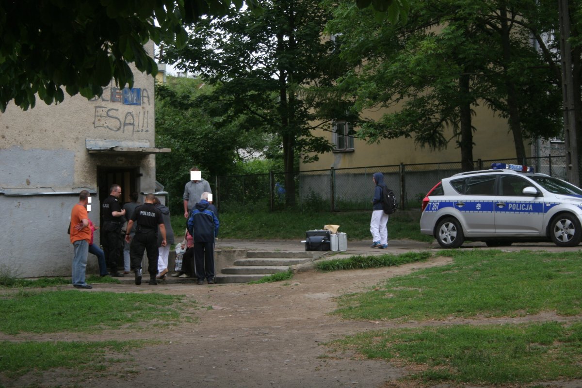 Tragedia na Jaśminowej. Nie żyje trzymiesięczny chłopczyk
