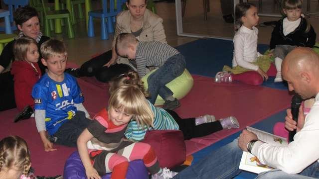  Elbląg Czyta Dzieciom już w niedzielę. Tym razem czytamy o mamie