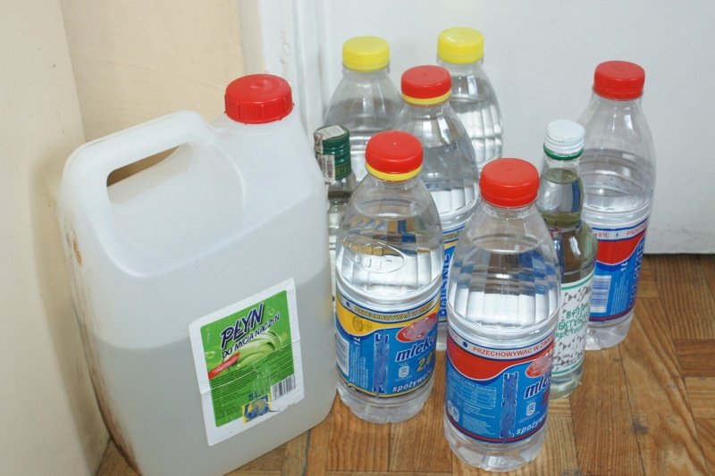 53-latek podejrzany o produkcję i handel alkoholem