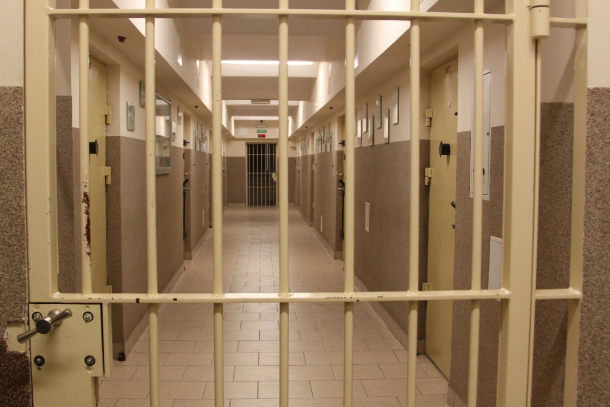 Brutalny napad na pracownika hurtowni. Skradziono 36 tysięcy