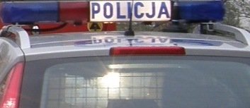 Przystawił sobie nóż do szyi i groził, że się zabije