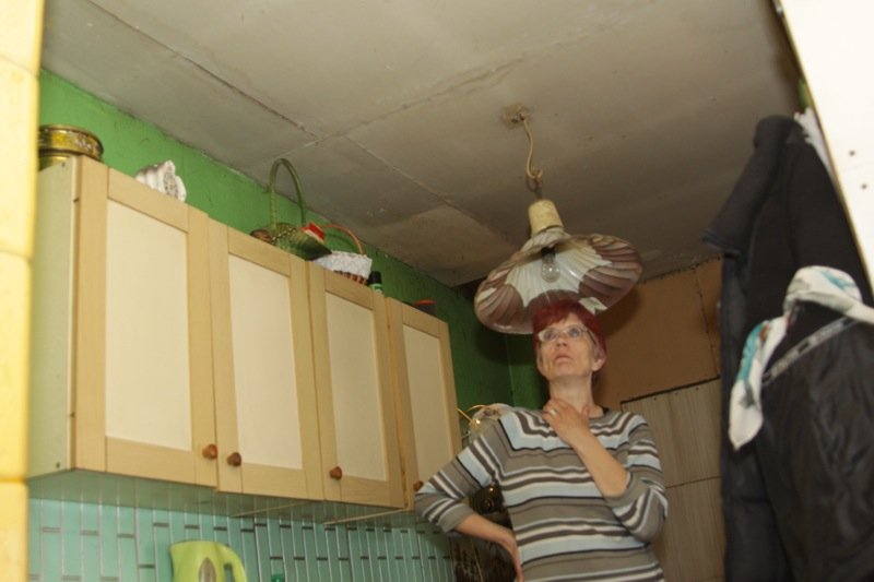 Mieszkanka Al. Grunwaldzkiej boi się, że dom  runie jej na głowę