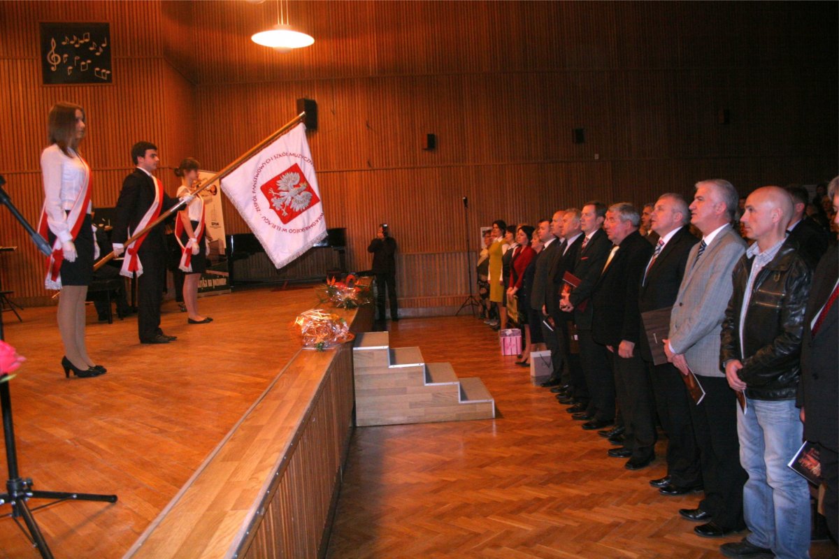 60 lat Szkoły Muzycznej w Elblągu. Odznaczenia i koncert