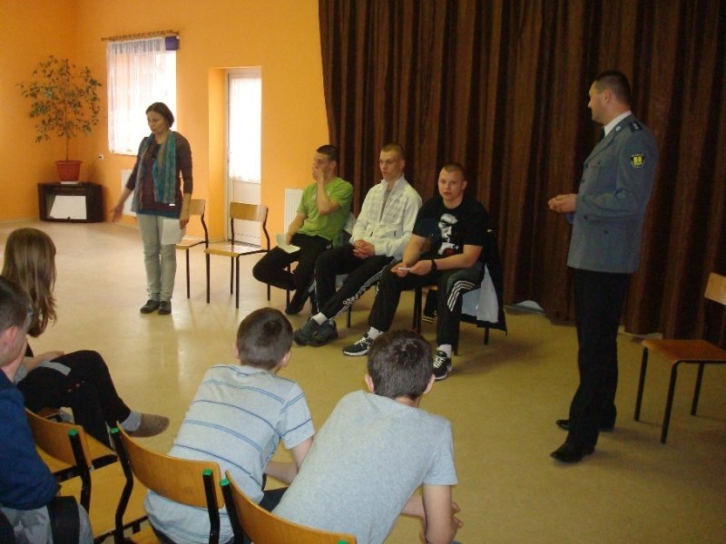 Nietypowe spotkania z młodzieżą gimnazjalną w Milejewie