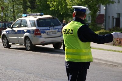 Łyse opony i brak oświetlenia. Ciężarówki i busy na celowniku policjantów