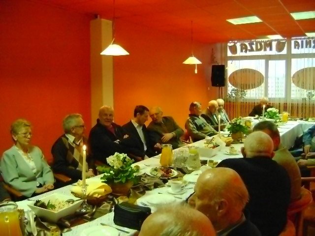 W Klubie Nestora spotkali się kajakarze i tenisiści stołowi