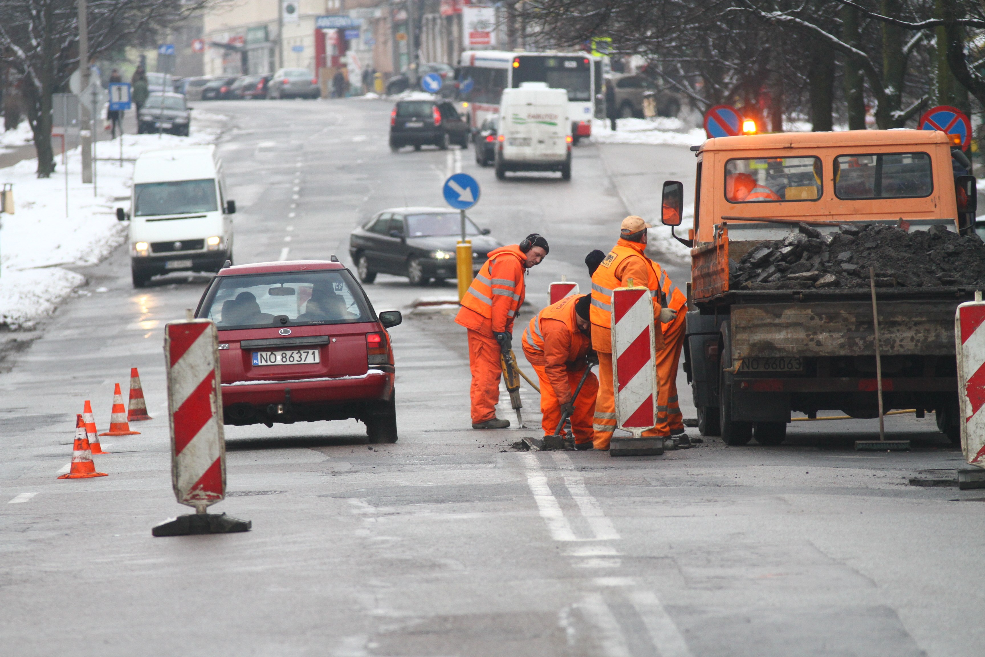 Ponad 28 milionów złotych na drogi wojewódzkie i powiatowe