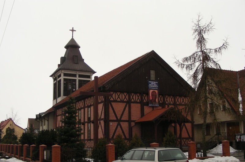Z roku na rok coraz więcej drzwi zamkniętych przed księdzem