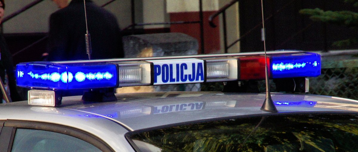 Uszkodziła auto i odjechała. Policja szuka świadków