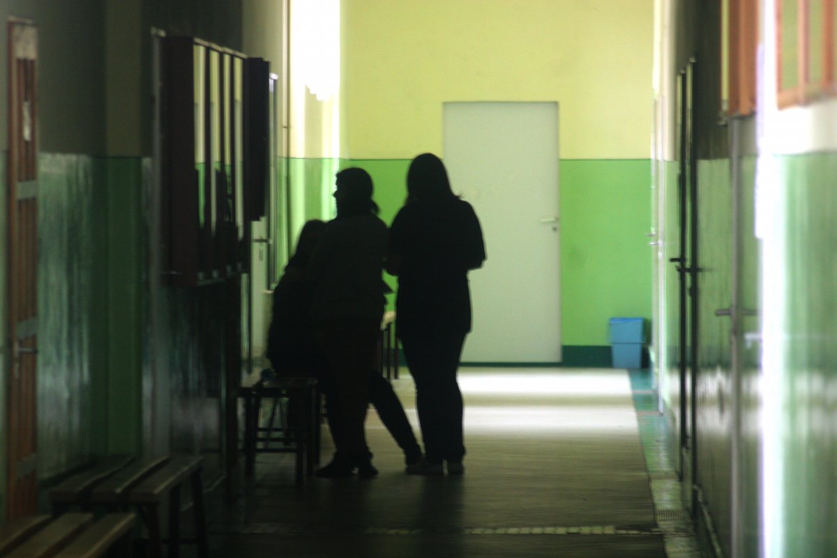 W elbląskim gimnazjum 14-latkowie pobili kolegę z klasy