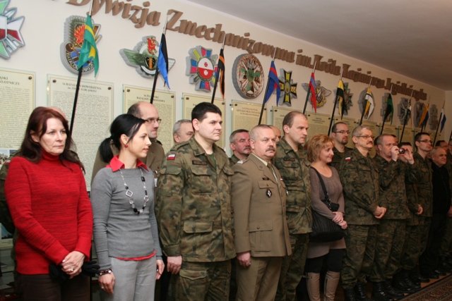Pożegnanie z mundurem w 16 Pomorskiej Dywizji Zmechanizowanej