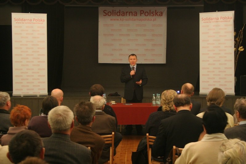 Wracał z Elbląga. Europoseł Jacek Kurski dostał mandat na siódemce