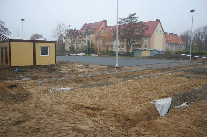 Dwa nowe Orliki w Elblągu z opóźnieniem. Za to w 2012 roku...