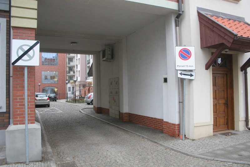 Sprzątanie Starego Miasta raz w tygodniu nie wystarczy