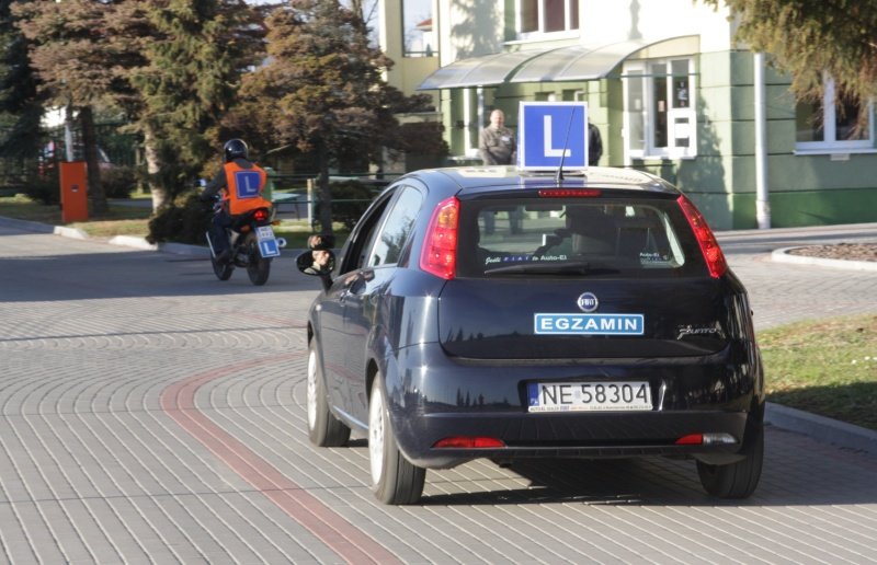 Prawko po staremu. Ośrodki szkolenia pękają w szwach