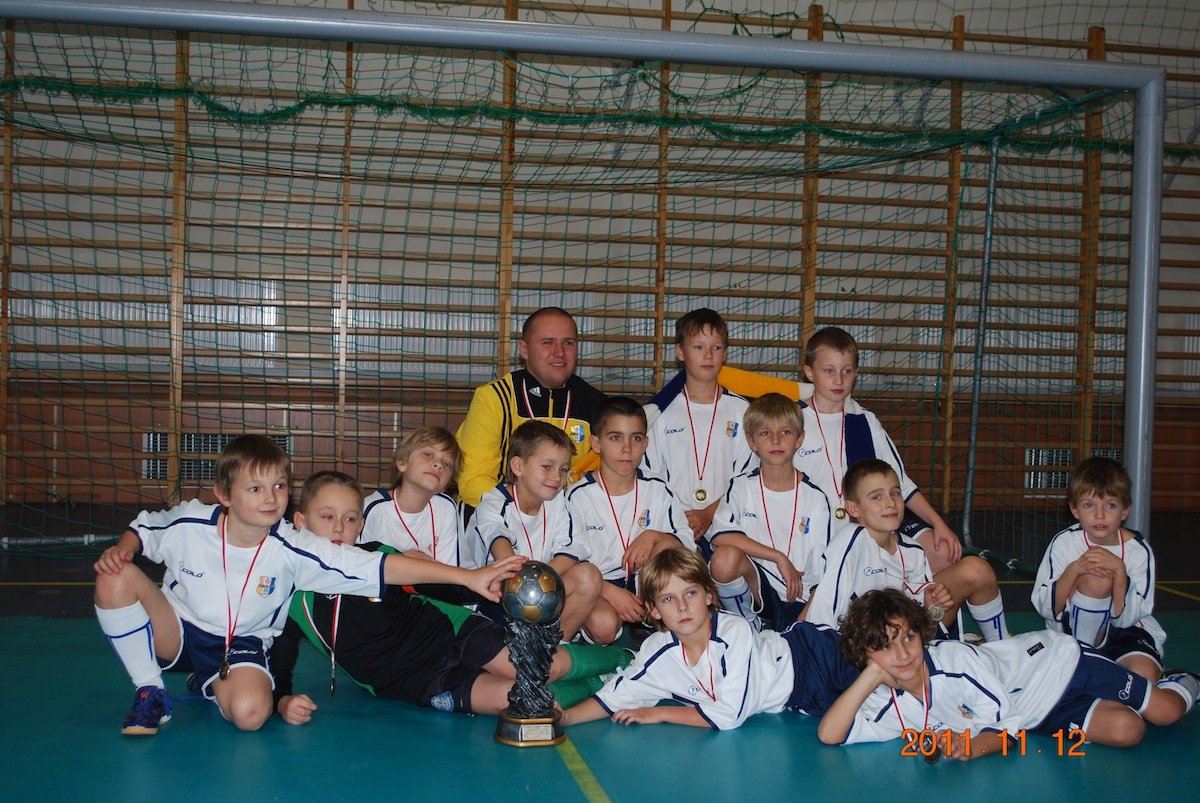 Sukces młodych piłkarzy Olimpii 2004 Elbląg. Wygrali turniej w Luzinie