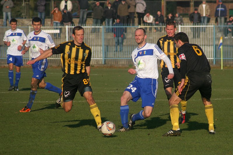 Olimpia zremisowała z GKS 2:2. Kibice wyrazili niezadowolenie