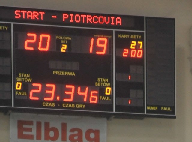 Prezent dla Elbląga.   Zegar elektroniczny na stadionie Olimpii
