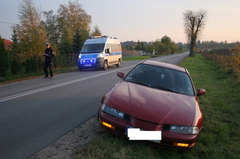 Lusterkiem uderzył rowerzystkę podczas wyprzedzania