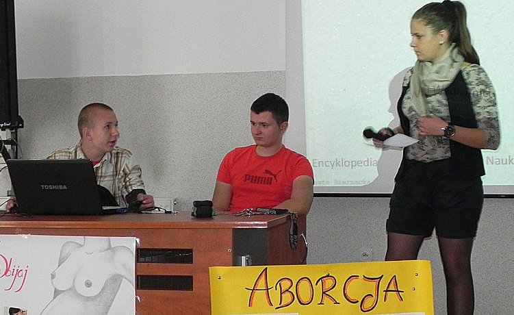 O eutanazji, aborcji i mniejszościach seksualnych w V LO