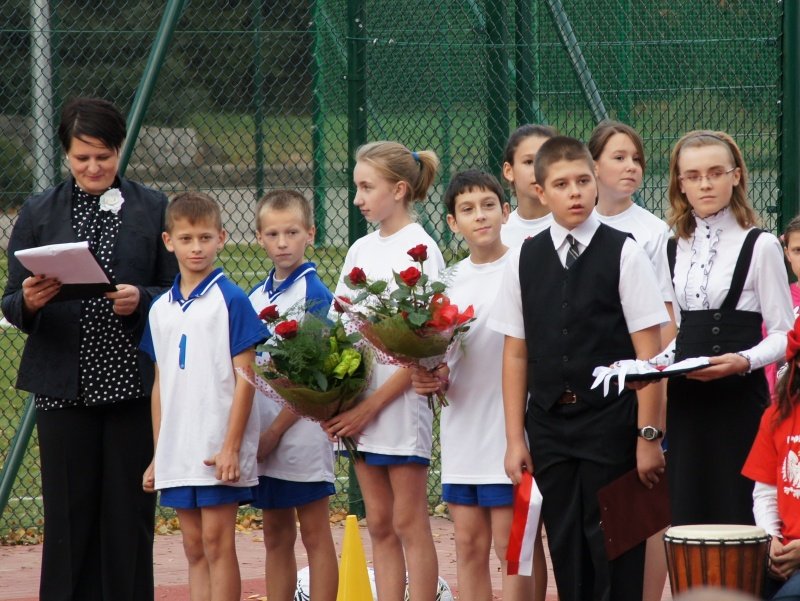 Darmowe lodowisko w Pasłęku. Biały Orlik wylądował przy SP 2