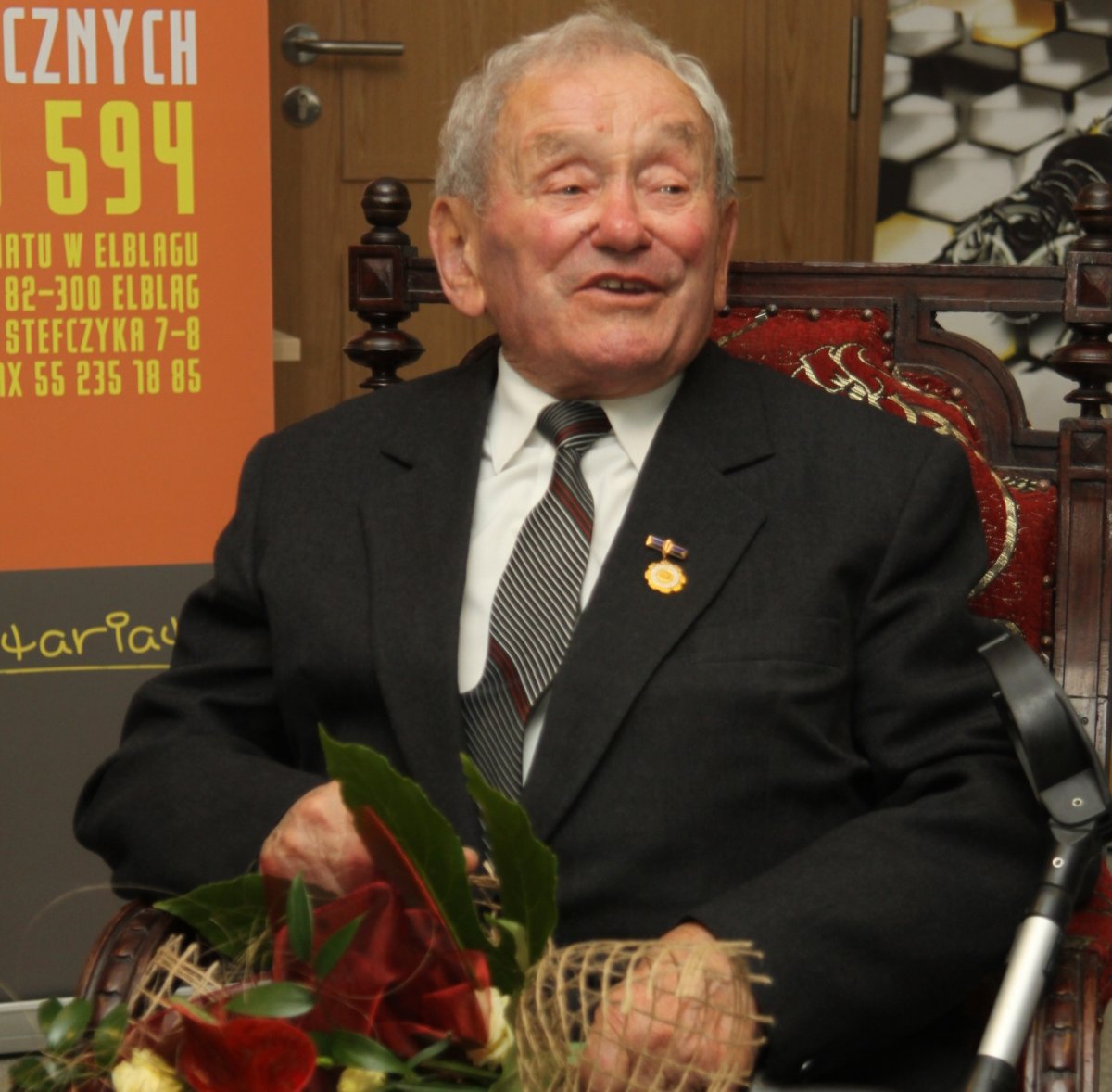 Przyjechał po wojnie do Elbląga. 