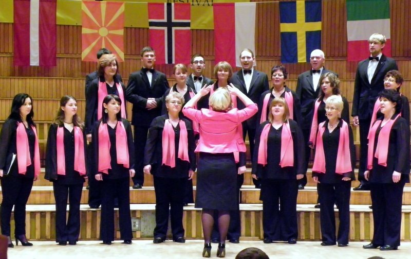 Chór Cantata zaprasza do śpiewania, głównie mężczyzn