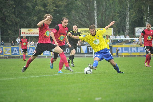 Olimpia przegrała z Wartą 0:2. A mogła wyrównać z karnego