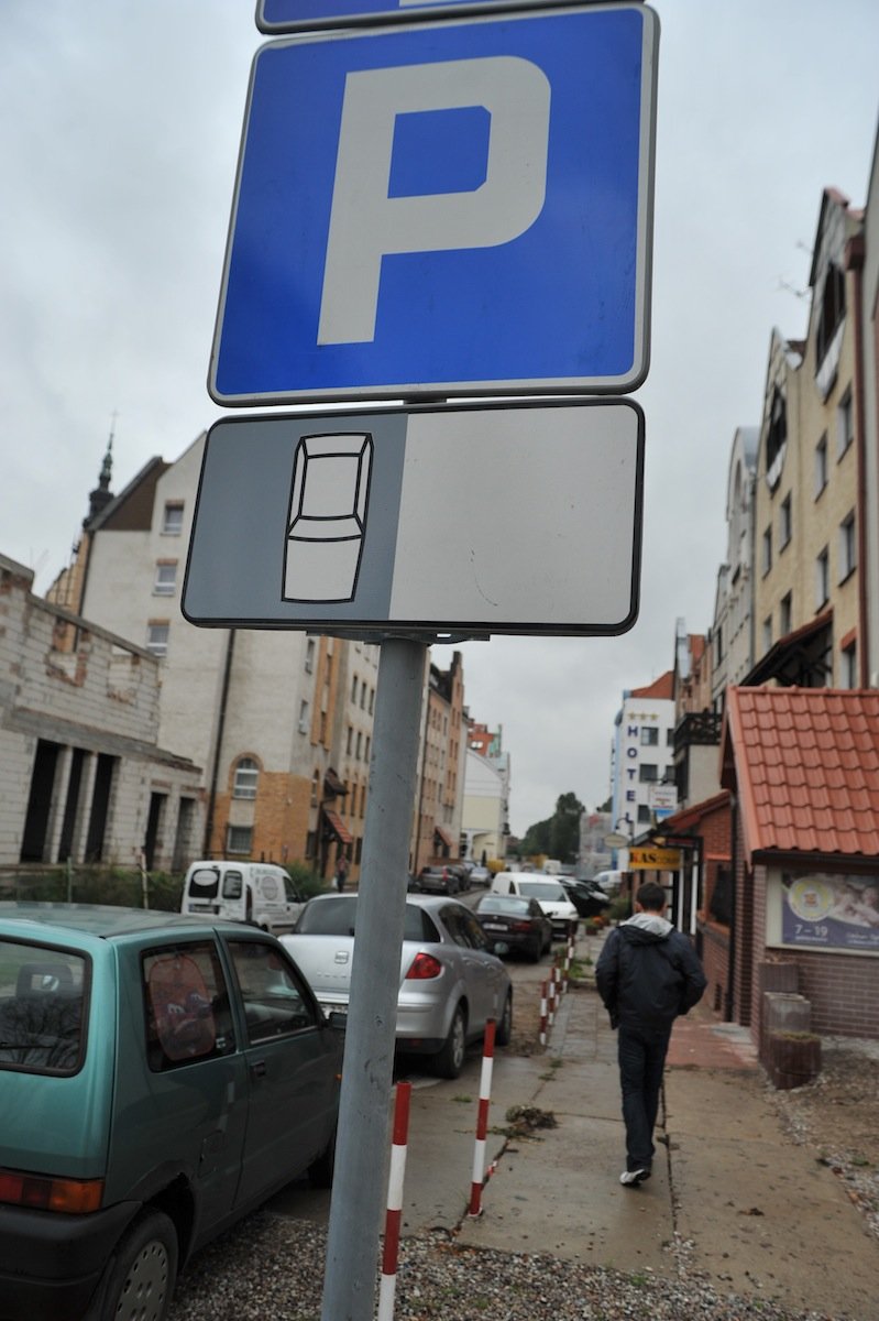 Jak darmo parkować? Trzeba się zameldować