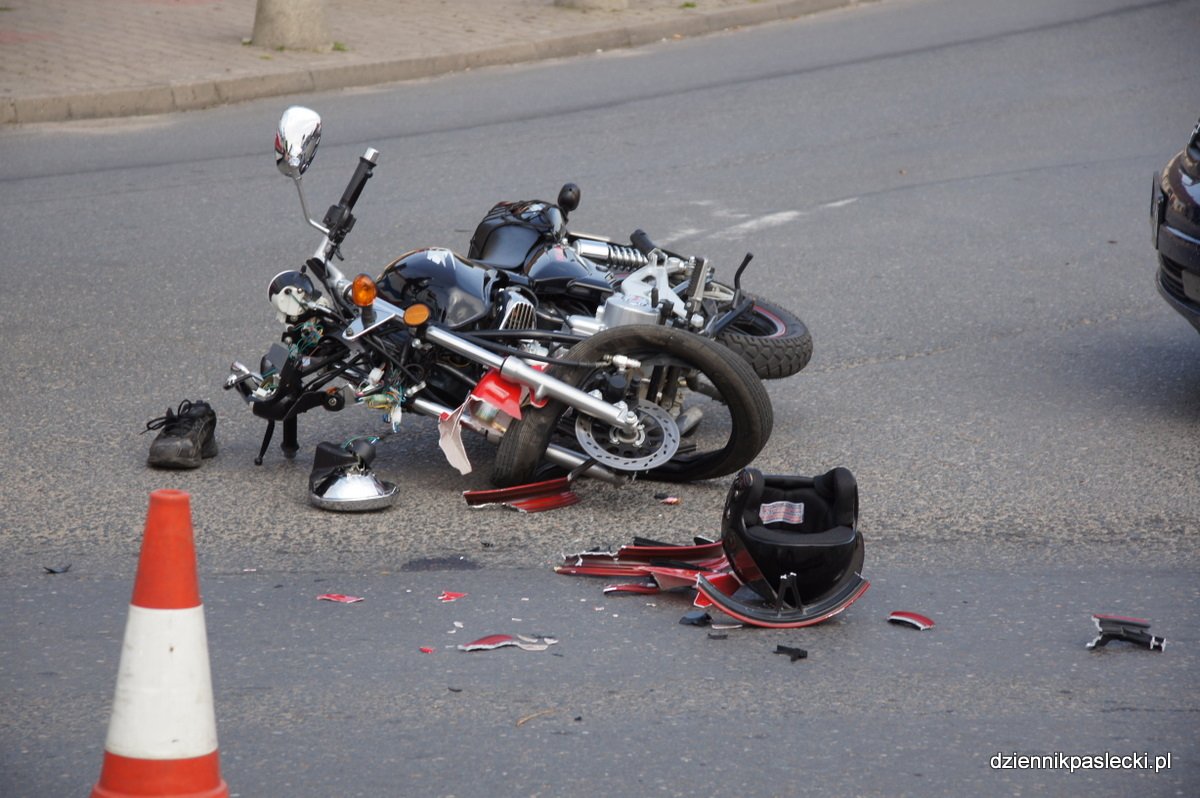 Motocylkista zderzył się z audi