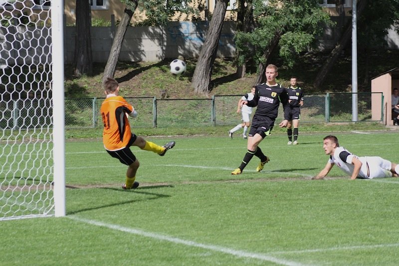Cztery bramki, dwie czerwone kartki i zwycięstwo Concordii nad Huraganem 3:1
