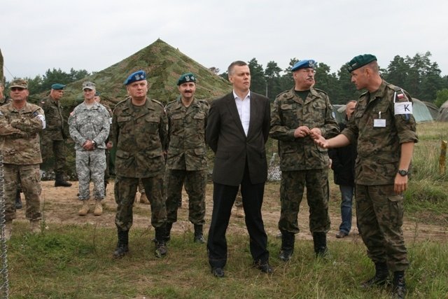 Napisali do nas: Minister odwiedził żołnierzy z 16 PDZ