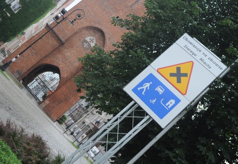 Wojewoda przyjrzał się uchwale o parkowaniu. 