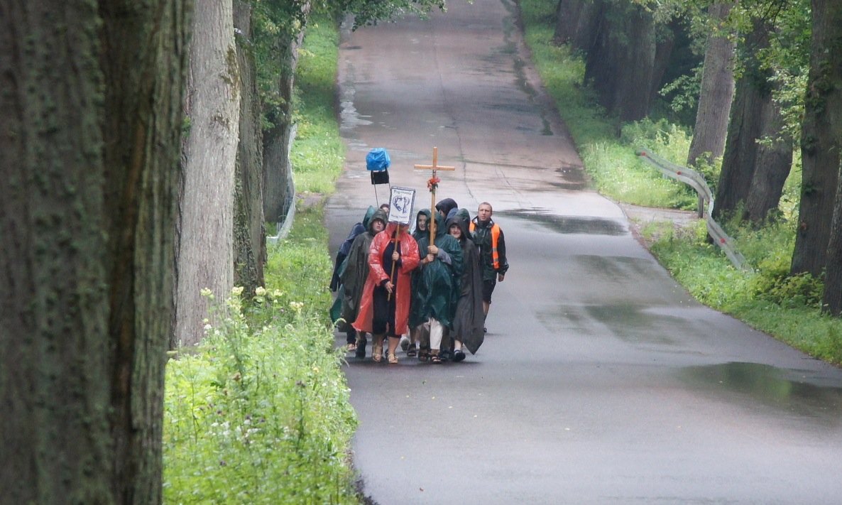 Pielgrzymi wyruszają na Jasną Górę  