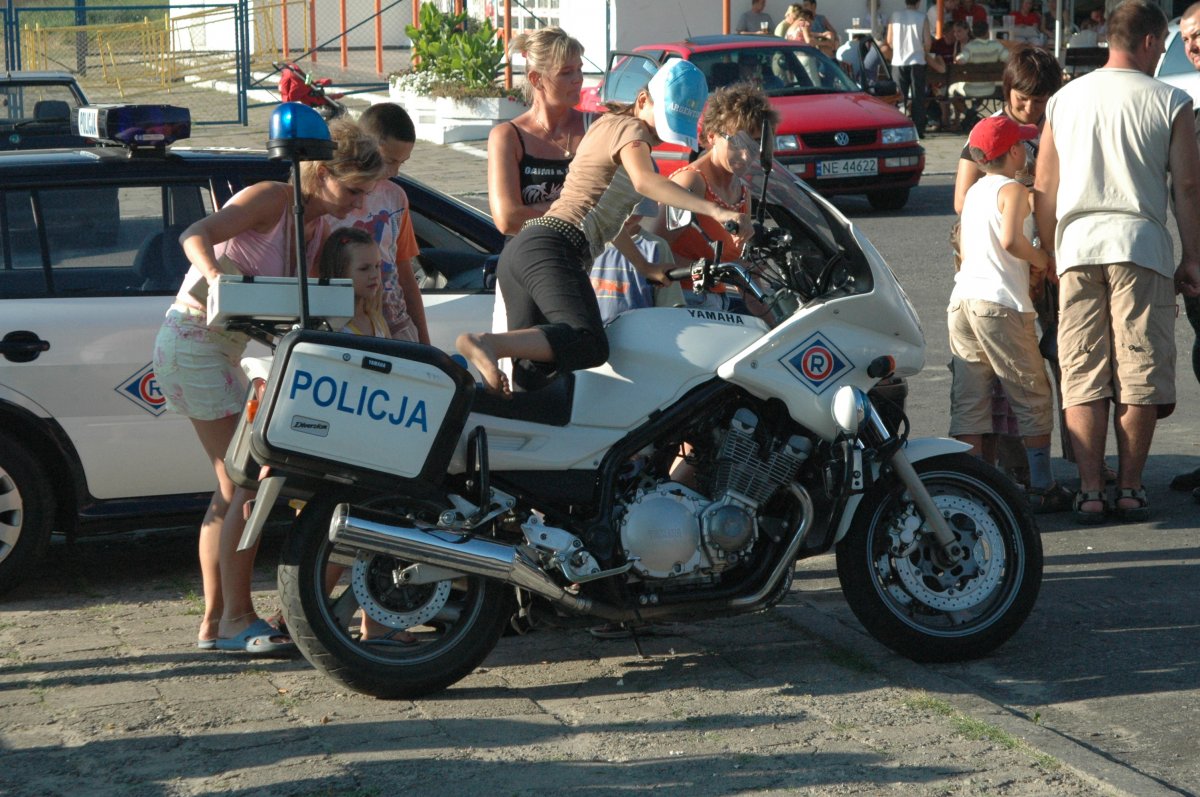 Policyjny festyn z Kordą i Drozdą