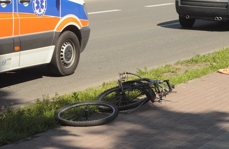 Rowerzysta wjechał pod bmw . AKTUALIZACJA