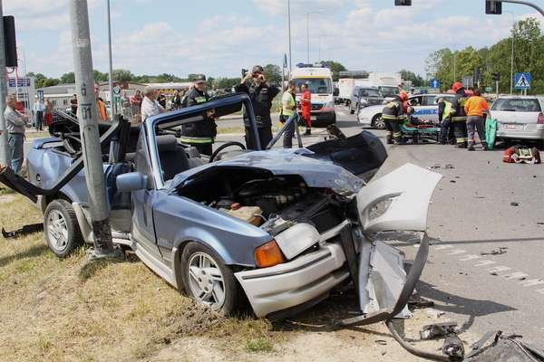 Kobieta wymusiła pierwszeństwo. Dwie osoby w szpitalu