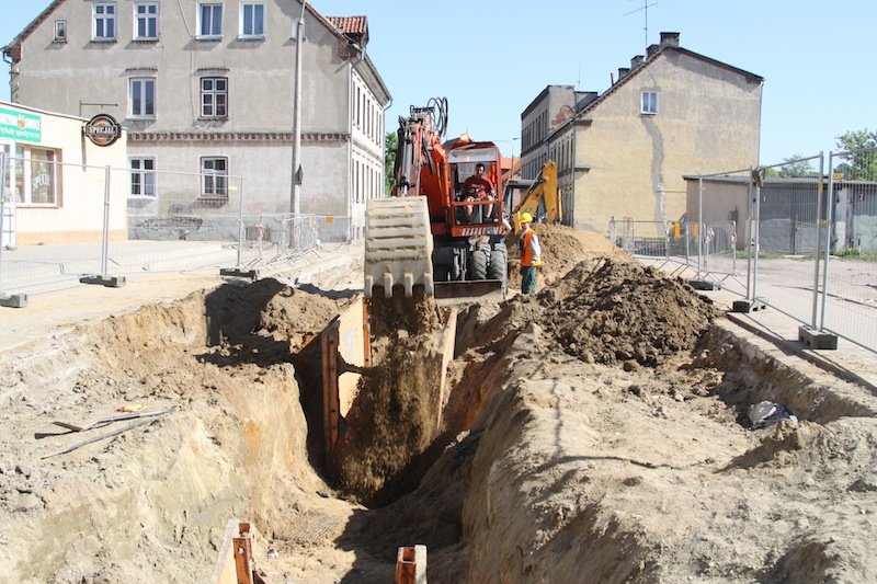 Zmiany na Traugutta. Jeden odcinek ulicy oddany do użytku, kolejny zamknięty