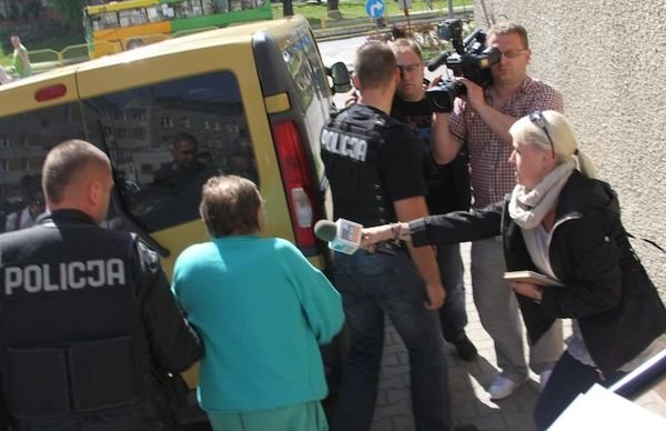 Mord w Lepnie: Badają ślady zostawione na miejscu zbrodni