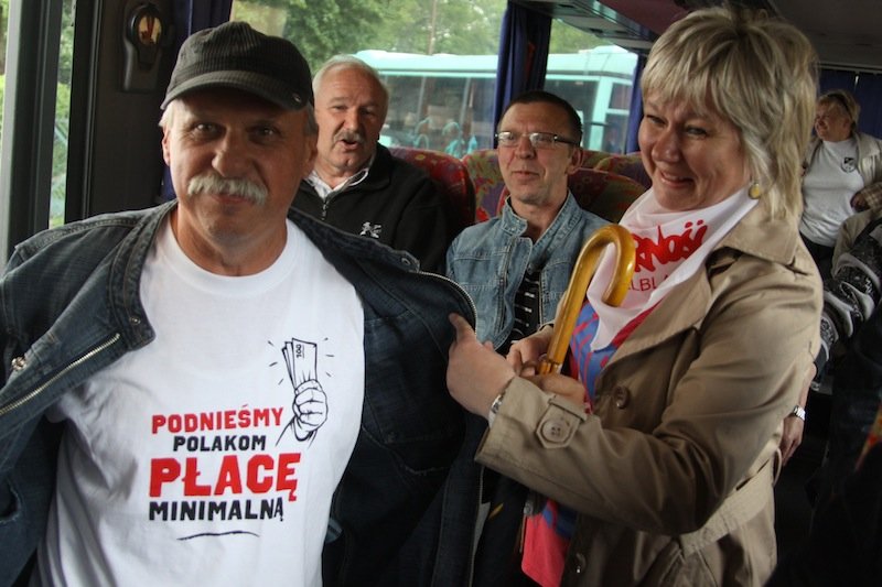 Elblążanie pojechali protestować przeciwko biedzie. Film